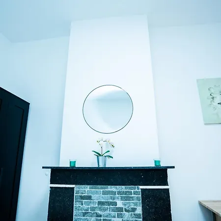 R1 Avec Salle De Bain Partagee Pres De L'hopital De La Citadelle A Rum i privatbostad *