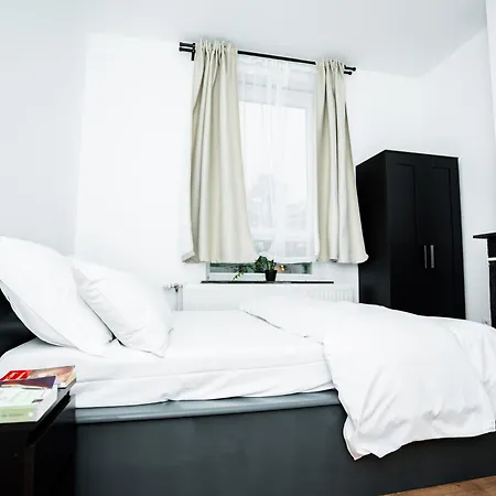 Homestay R1 Avec Salle De Bain Partagee Pres De L'hopital De La Citadelle A Liege