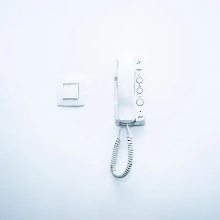 R1 Avec Salle De Bain Partagee Pres De L'hopital De La Citadelle A Homestay