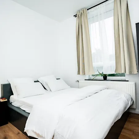 Homestay R1 Avec Salle De Bain Partagee Pres De L'hopital De La Citadelle A *